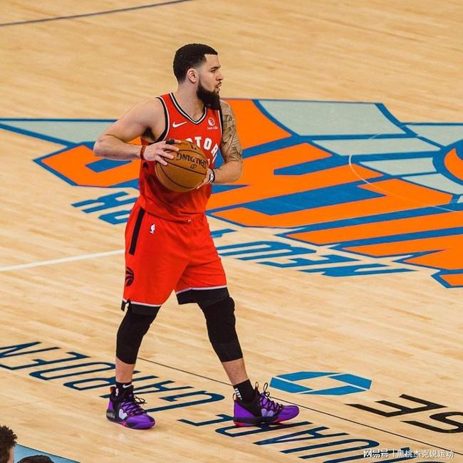 纽约尼克斯转会期伤情更新，志在中超名次提升，悬念犹存，团队化学反应显著(中超夏季转会期内援)-英雄联盟官网