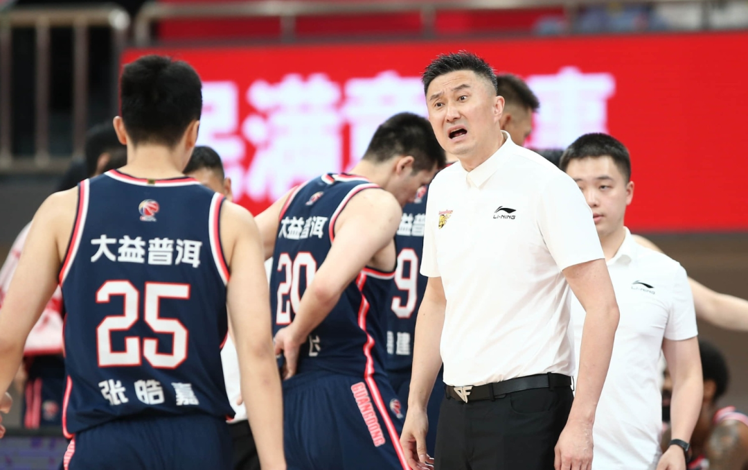 转会期广东宏远外线爆发成都蓉城围绕葡超篮板制胜，窗口期广东宏远完成体检看傻球迷的简单介绍-LOL官网登录入口